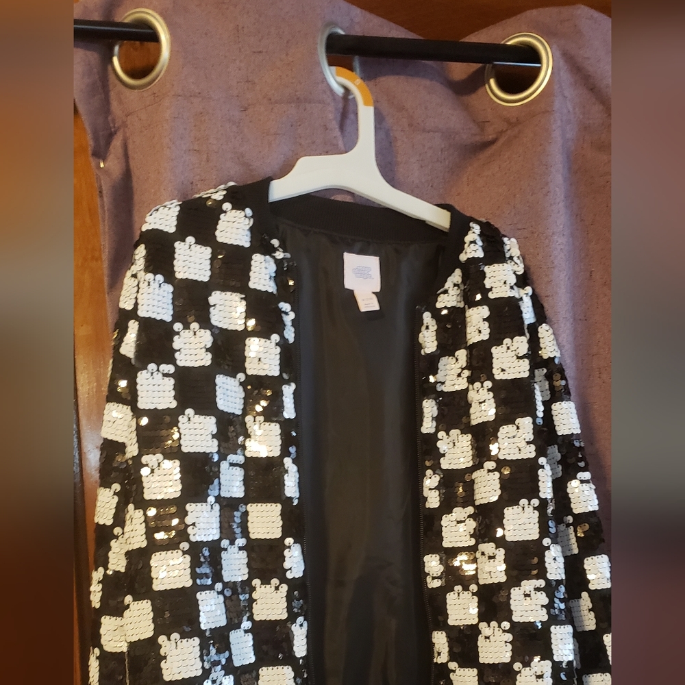 Girls black and white checkered jacket